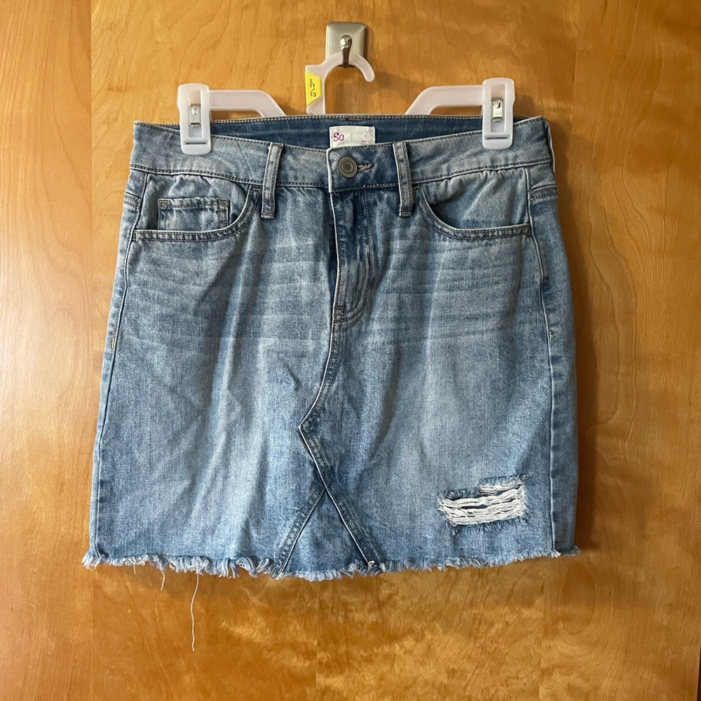 SO Jean skirt. Size 7